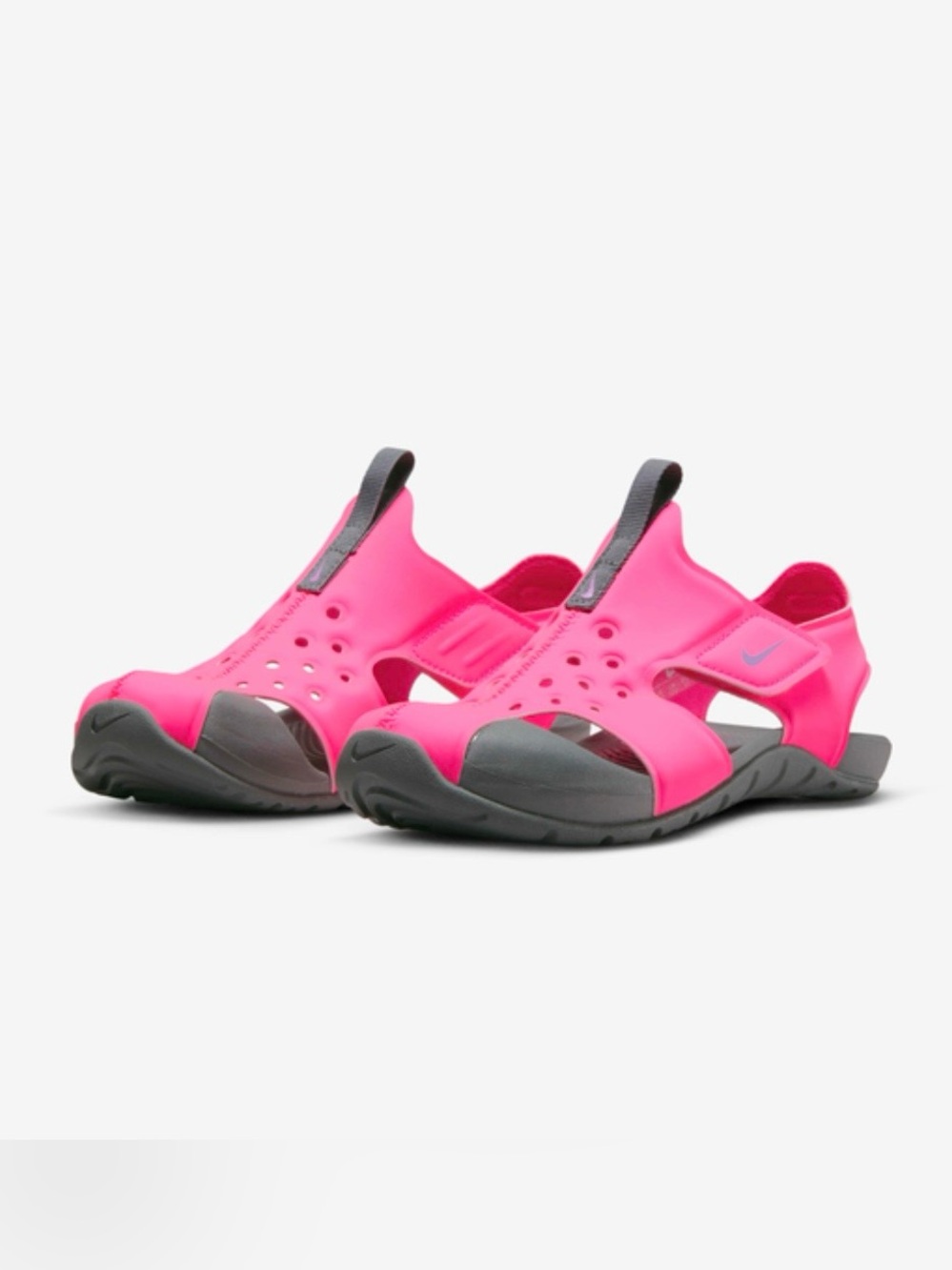 Nike sunray protect 2 in hyper pink/ fuschia size 6C